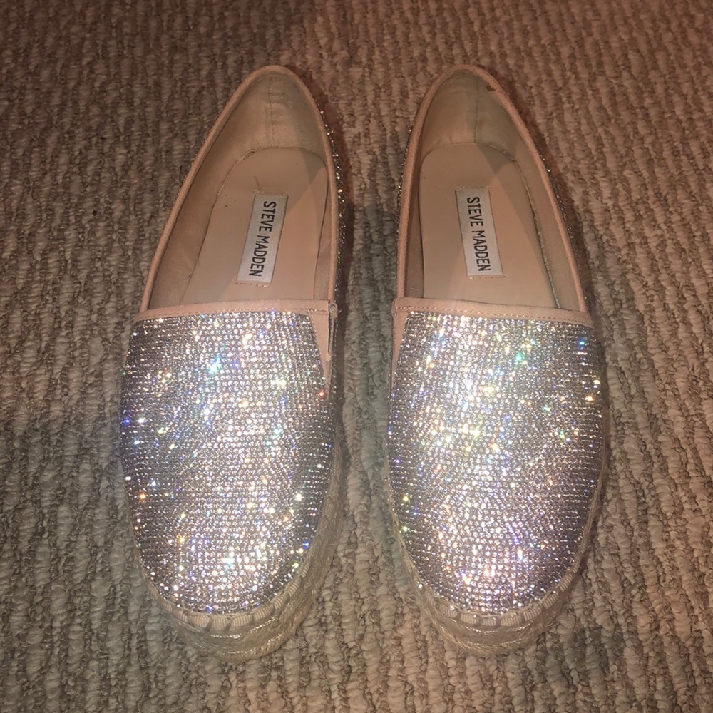 Steve Madden sparkles shoes